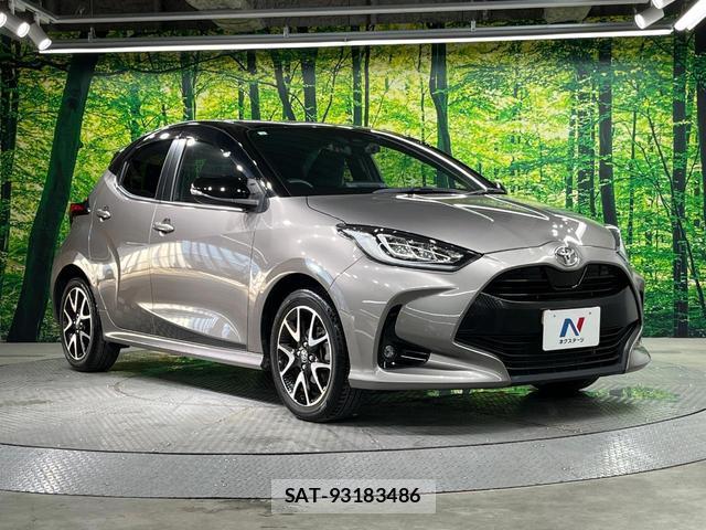 Toyota YARIS 2023-09 8361992-15