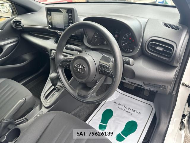 Toyota YARIS 2021-07 8362366-11