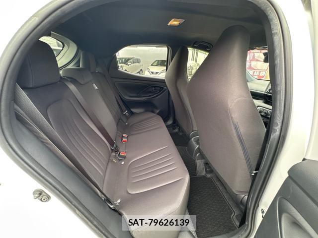 Toyota YARIS 2021-07 8362366-12
