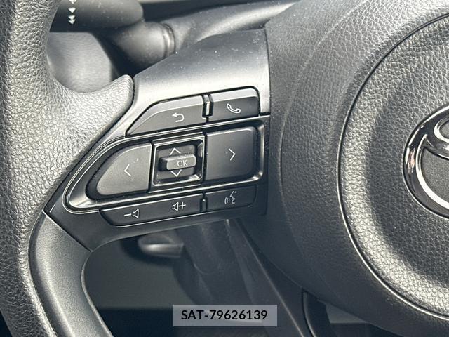 Toyota YARIS 2021-07 8362366-16