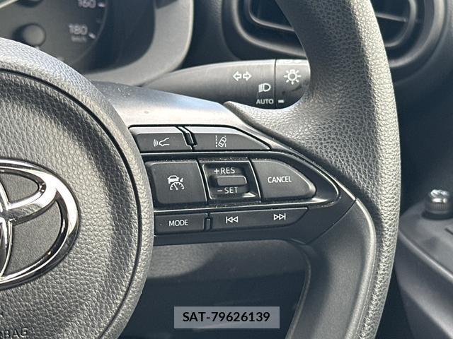 Toyota YARIS 2021-07 8362366-17