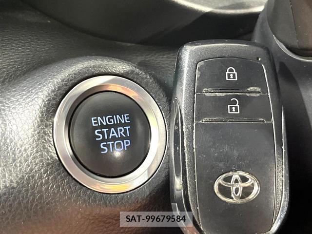 Toyota YARIS 2021-09 8362984-5
