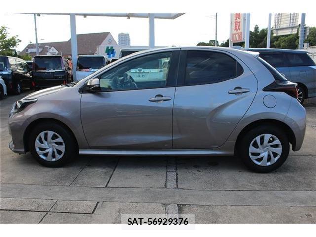 Toyota YARIS 2021-06 8363016-10