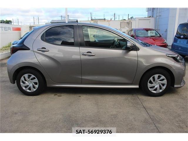 Toyota YARIS 2021-06 8363016-14