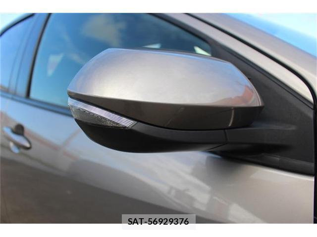 Toyota YARIS 2021-06 8363016-17