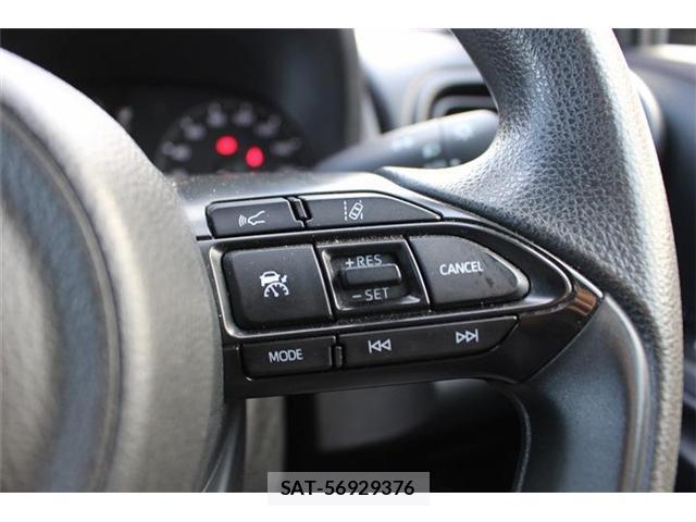 Toyota YARIS 2021-06 8363016-5
