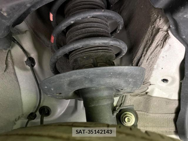 Toyota YARIS 2023-07 8363044-19