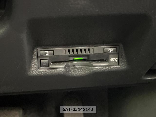 Toyota YARIS 2023-07 8363044-5