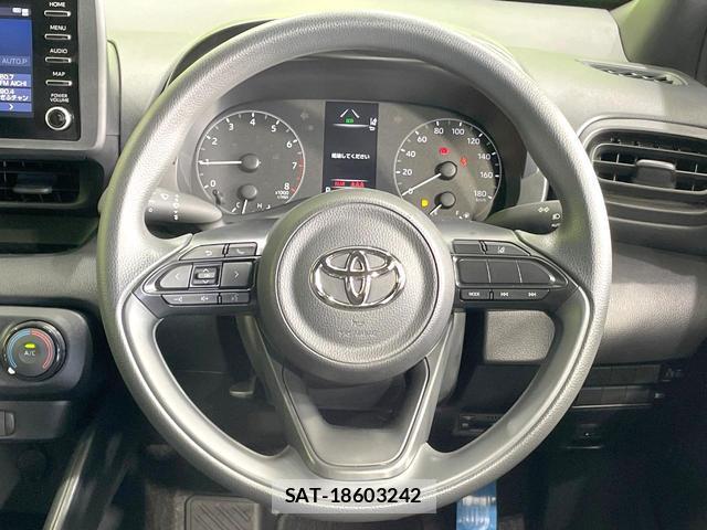 Toyota YARIS 2022-08 8363408-10
