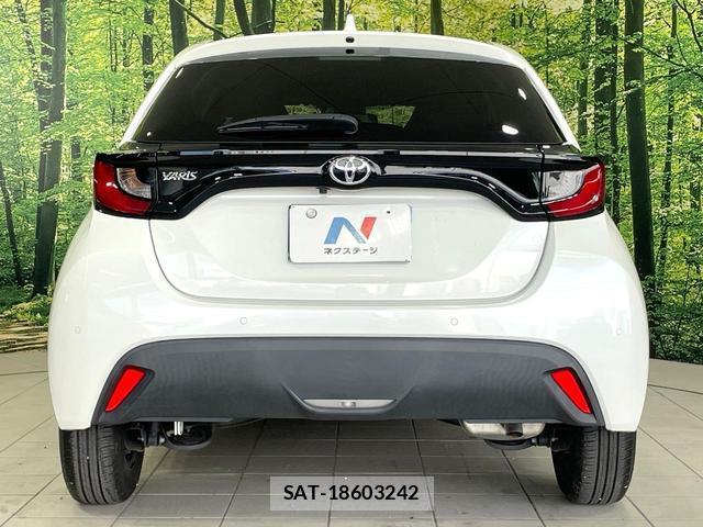 Toyota YARIS 2022-08 8363408-14