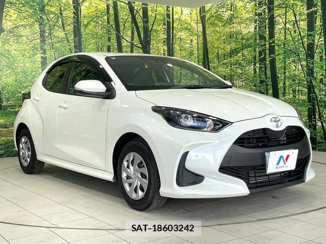 Toyota YARIS 2022-08 8363408-15