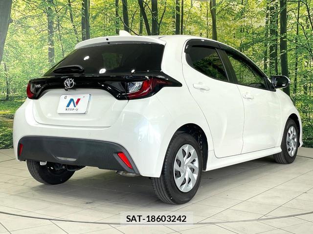 Toyota YARIS 2022-08 8363408-16