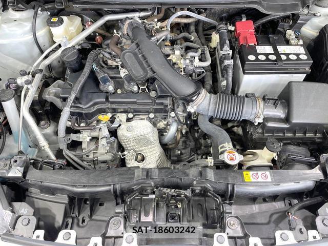 Toyota YARIS 2022-08 8363408-17