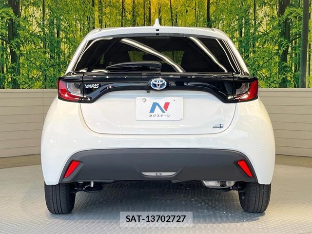 Toyota YARIS 2024-01 8363569-14