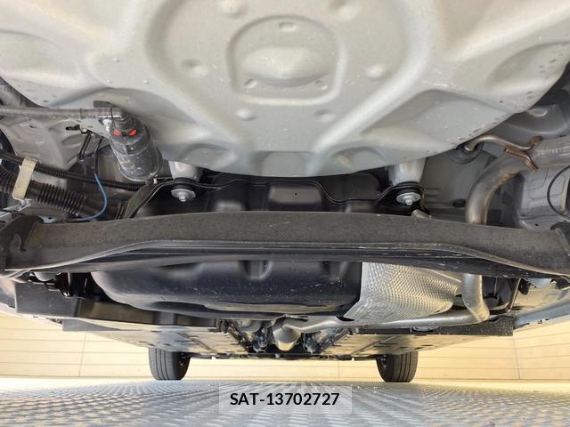 Toyota YARIS 2024-01 8363569-18