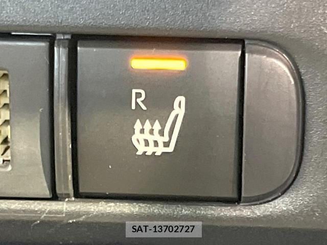 Toyota YARIS 2024-01 8363569-5