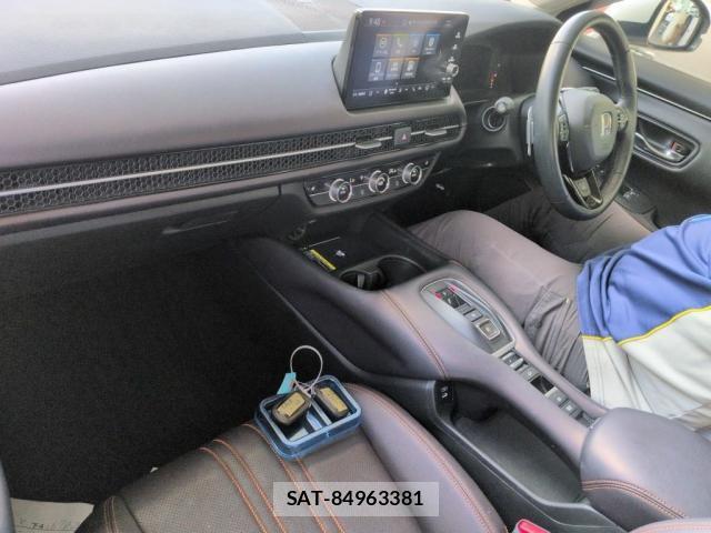 Honda ZR-V 2023-09 8362117-2