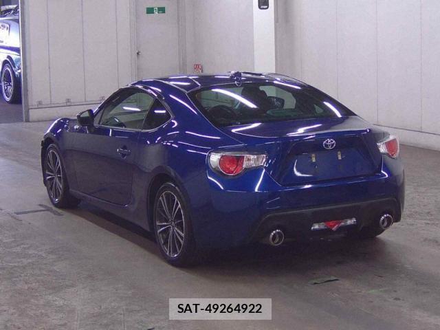 Toyota 86 2015-12 8372513-1