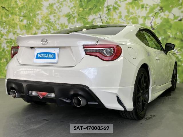 Toyota 86 2016-09 8373023-2