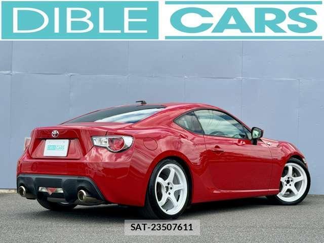Toyota 86 2012-10 8373262-5