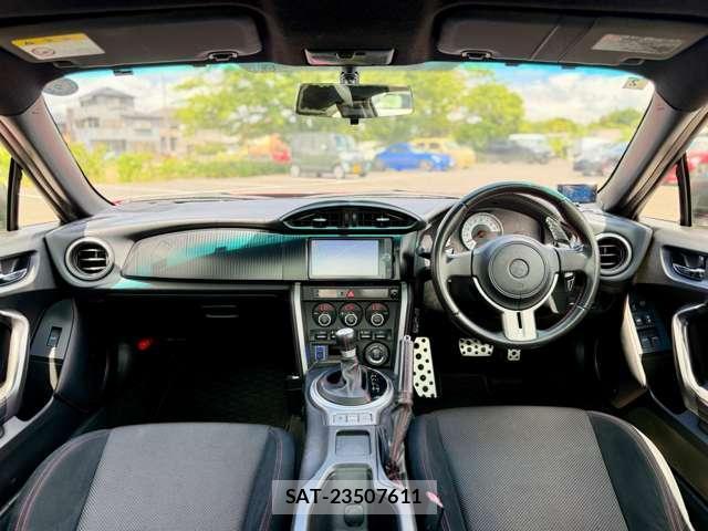 Toyota 86 2012-10 8373262-7