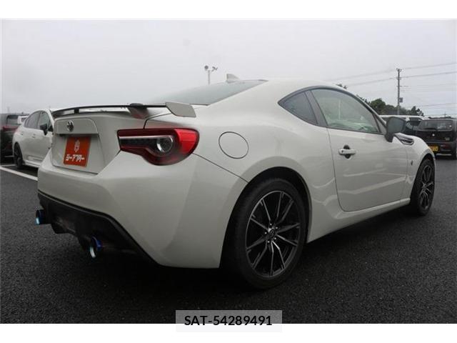 Toyota 86 2016-11 8373539-9