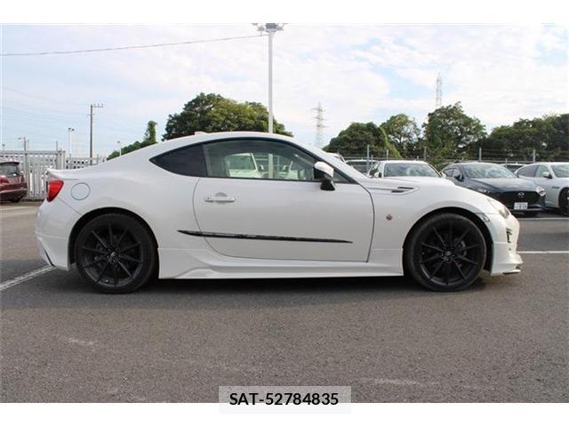 Toyota 86 2016-10 8373546-14