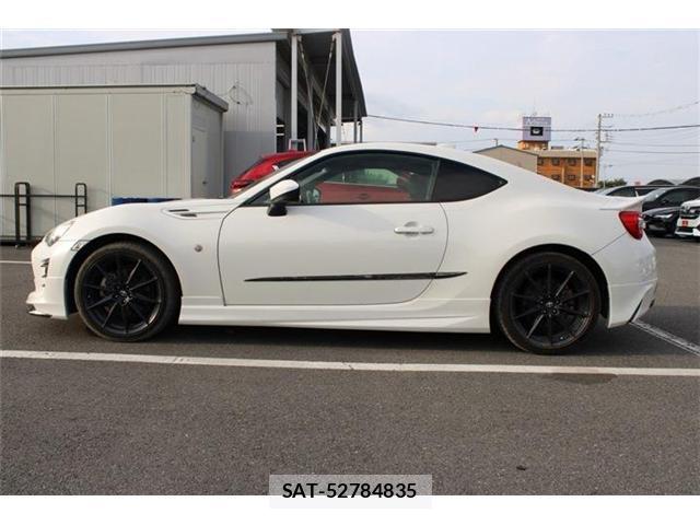 Toyota 86 2016-10 8373546-6