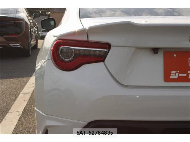 Toyota 86 2016-10 8373546-9