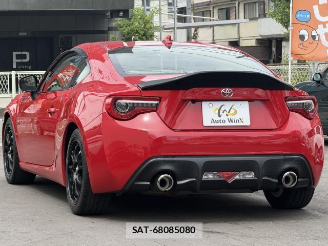 Toyota 86 2018-07 8373705-3