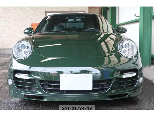 Porsche 911 2010-04 8372454-3