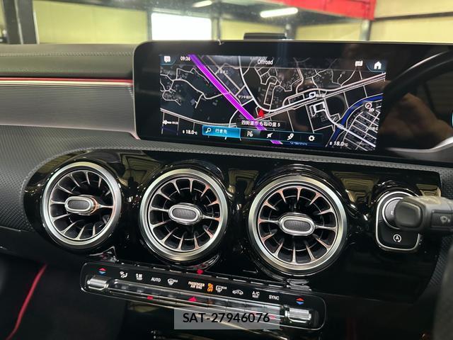 Mercedes Benz A-CLASS 2019-10 8373766-4