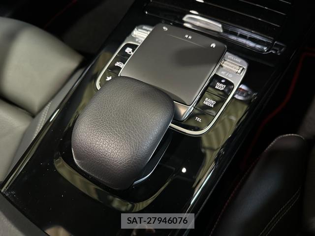 Mercedes Benz A-CLASS 2019-10 8373766-9