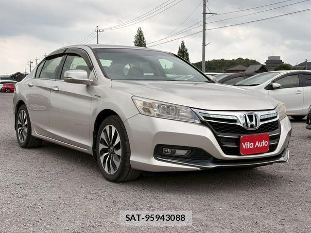 Honda ACCORD HYBRID 2013-06 8372639-1