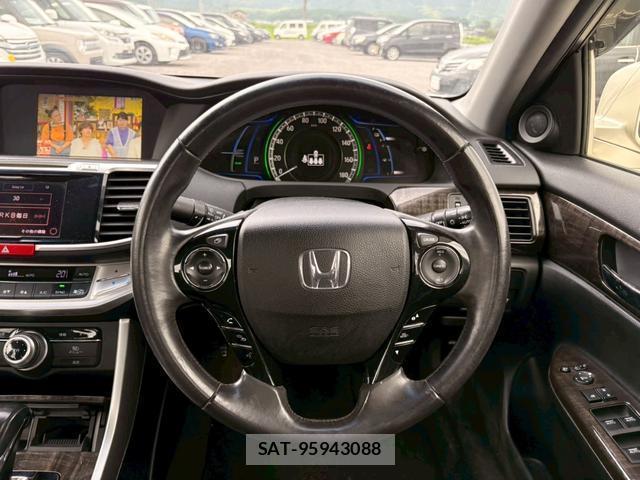 Honda ACCORD HYBRID 2013-06 8372639-7