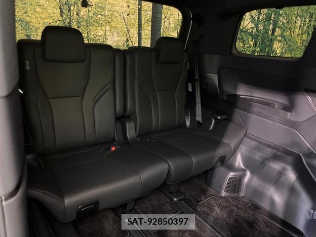 Toyota ALPHARD HYBRID 2024-04 8372471-9