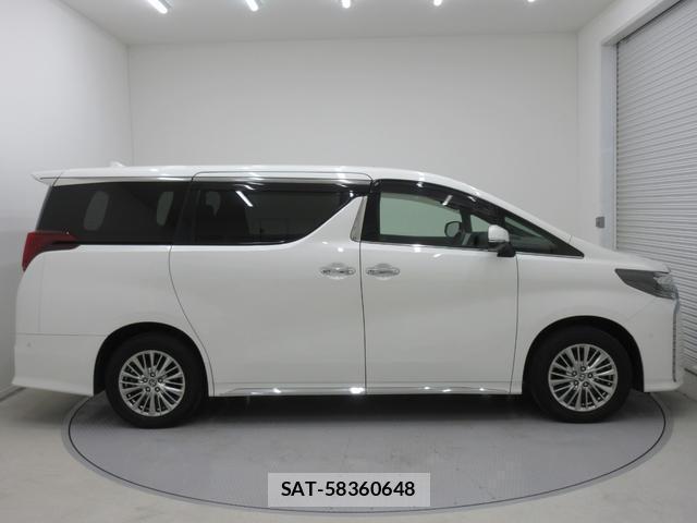 Toyota ALPHARD HYBRID 2022-12 8372481-3