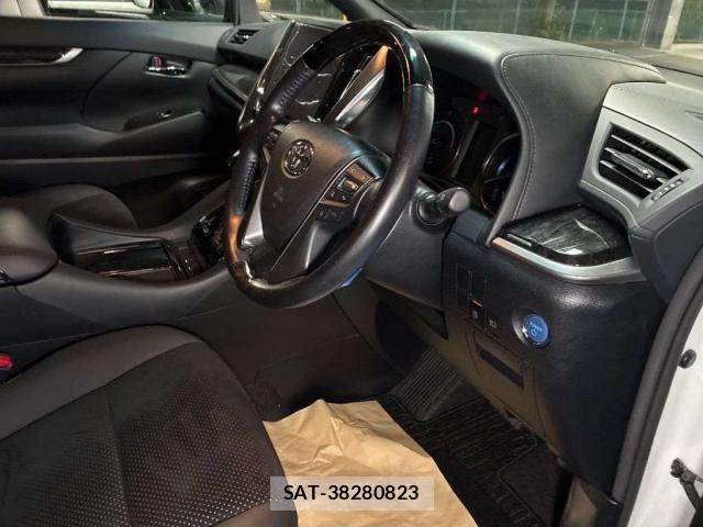 Toyota ALPHARD HYBRID 2021-03 8373070-3