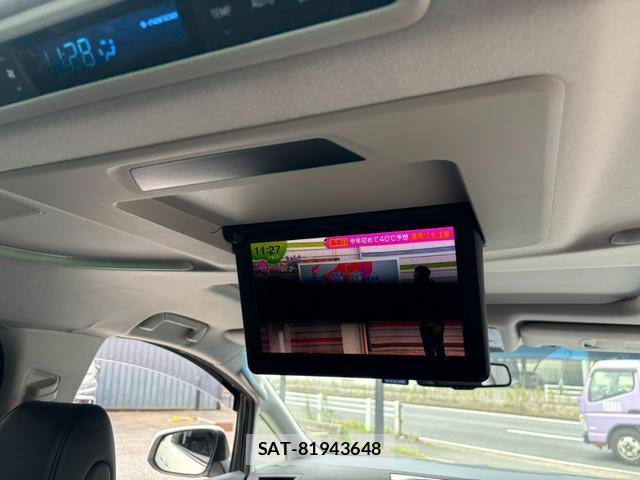Toyota ALPHARD HYBRID 2017-11 8373990-8