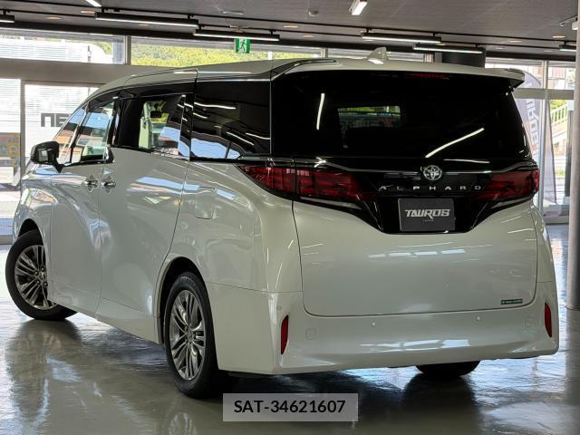 Toyota ALPHARD 2024 8372704-14