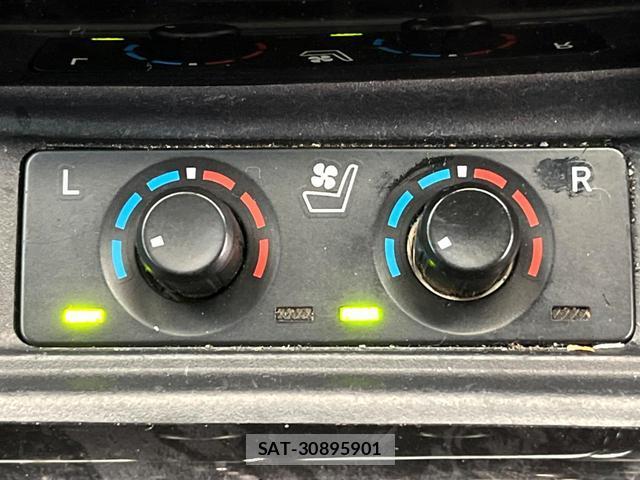Toyota ALPHARD 2021-08 8373131-6