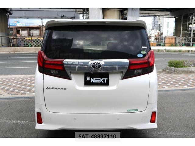 Toyota ALPHARD 2017-08 8373370-1