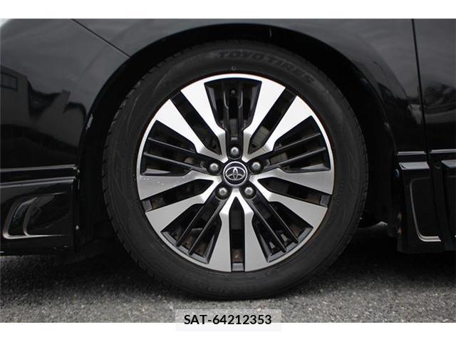 Toyota ALPHARD 2017-06 8373524-16