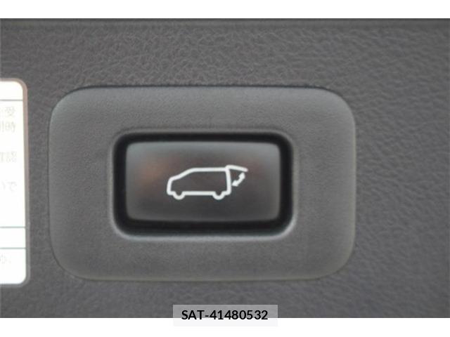 Toyota ALPHARD 2018-05 8373529-5