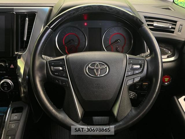 Toyota ALPHARD 2022-05 8373911-11