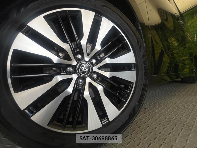Toyota ALPHARD 2022-05 8373911-13