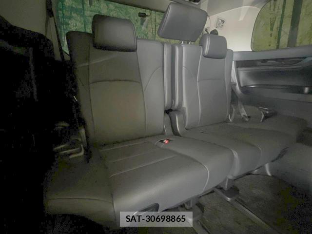 Toyota ALPHARD 2022-05 8373911-9