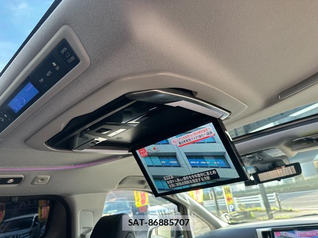 Toyota ALPHARD 2019-10 8373982-2