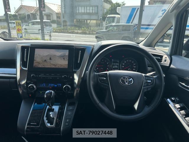 Toyota ALPHARD 2021-06 8373984-11