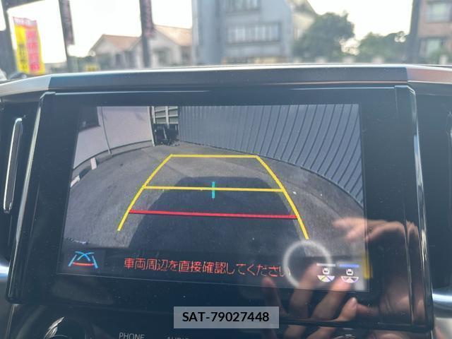 Toyota ALPHARD 2021-06 8373984-2
